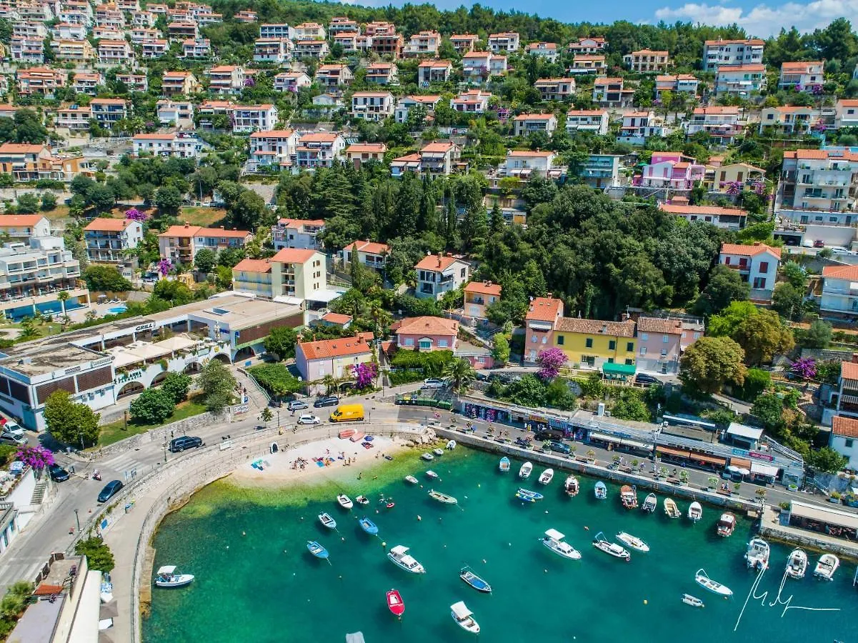 Apartment Suzie Q - Intermezzo With Sea View Rabac Croatia